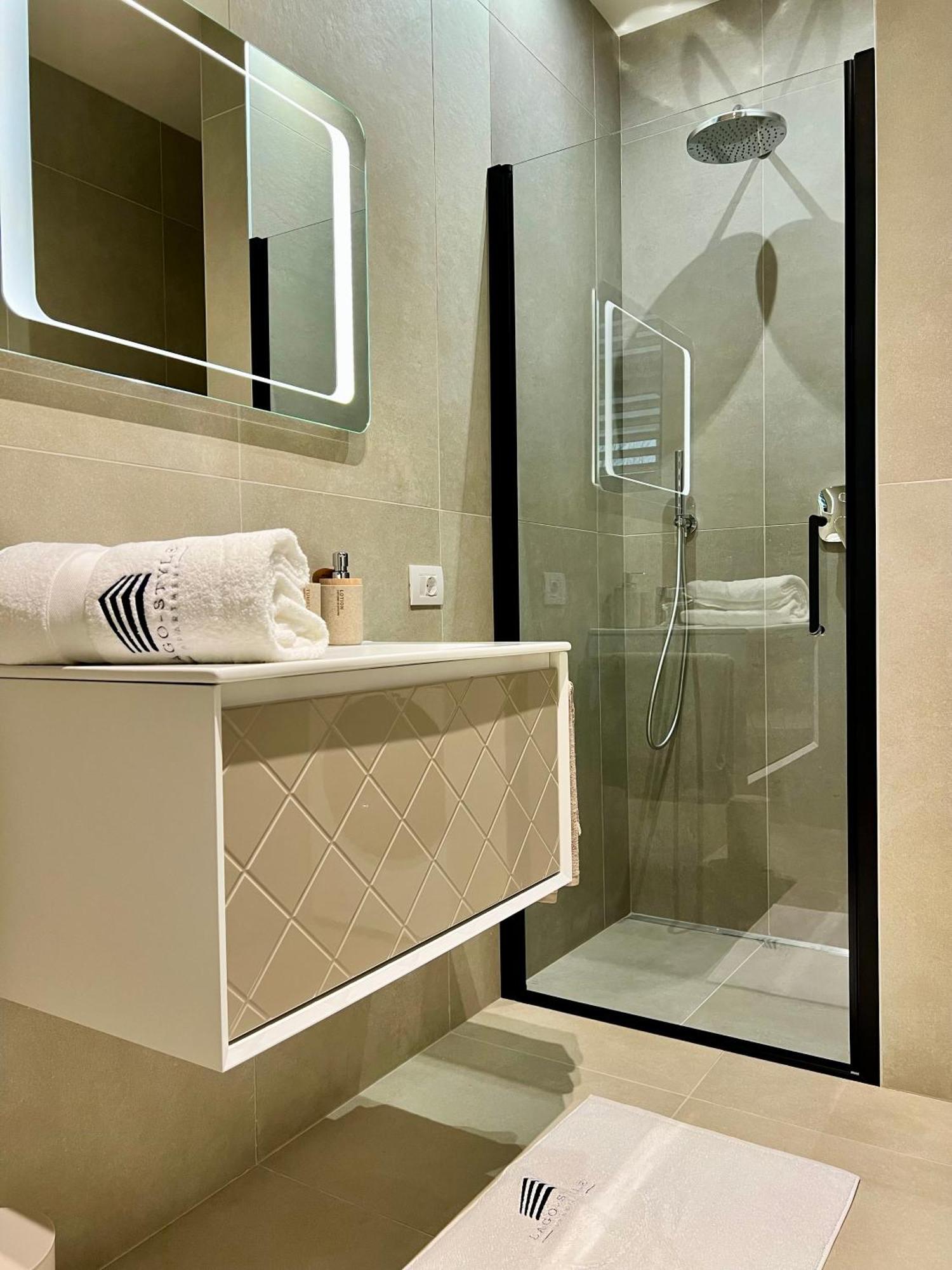 Lago Style Apartment Бардоліно Екстер'єр фото